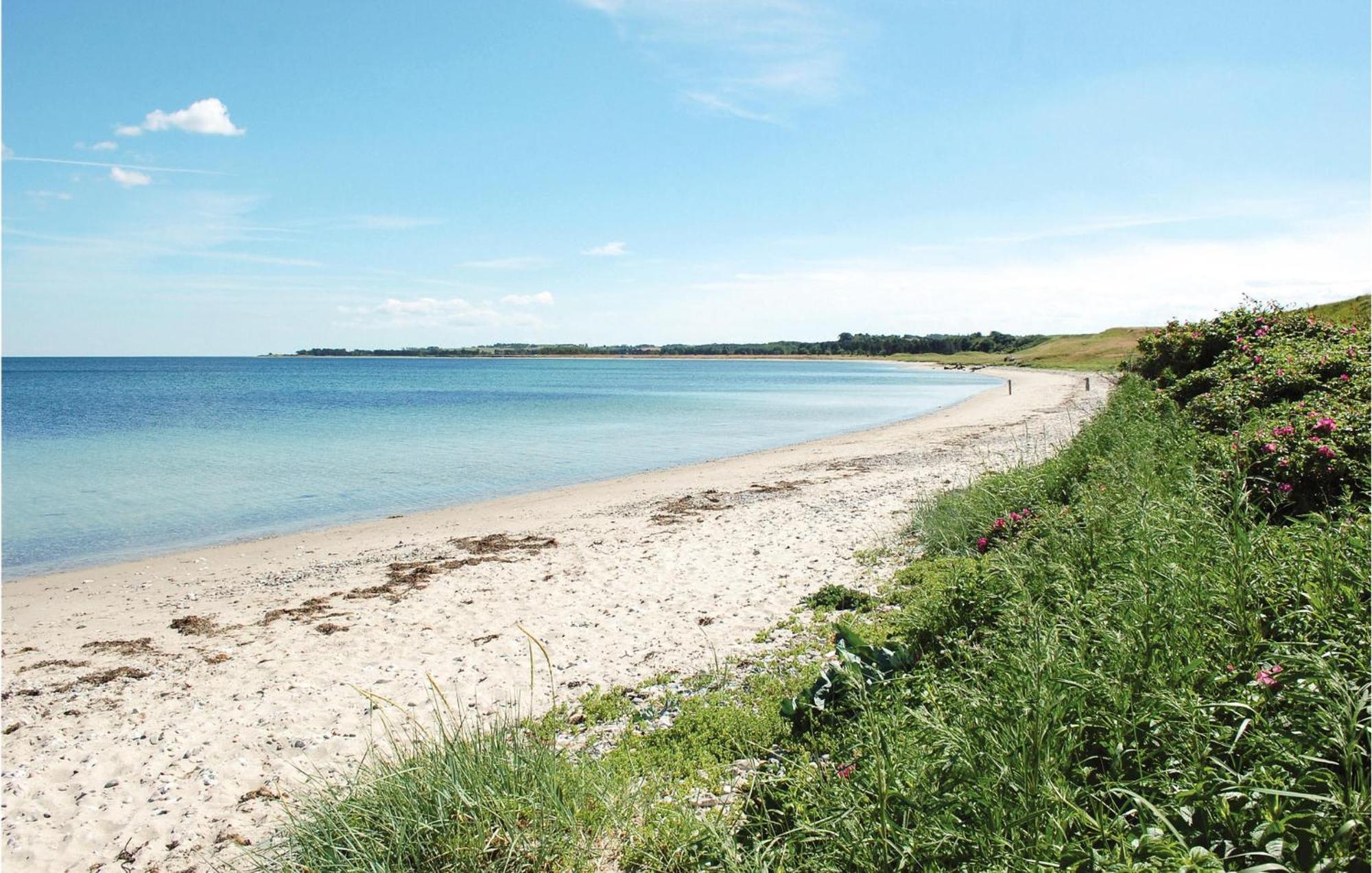Strandhuset Knebel Luaran gambar