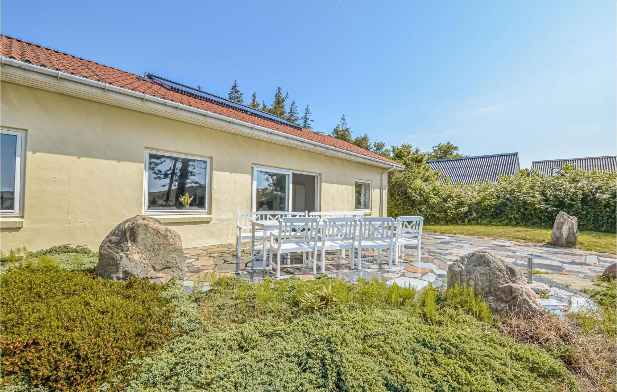 Strandhuset Knebel Luaran gambar